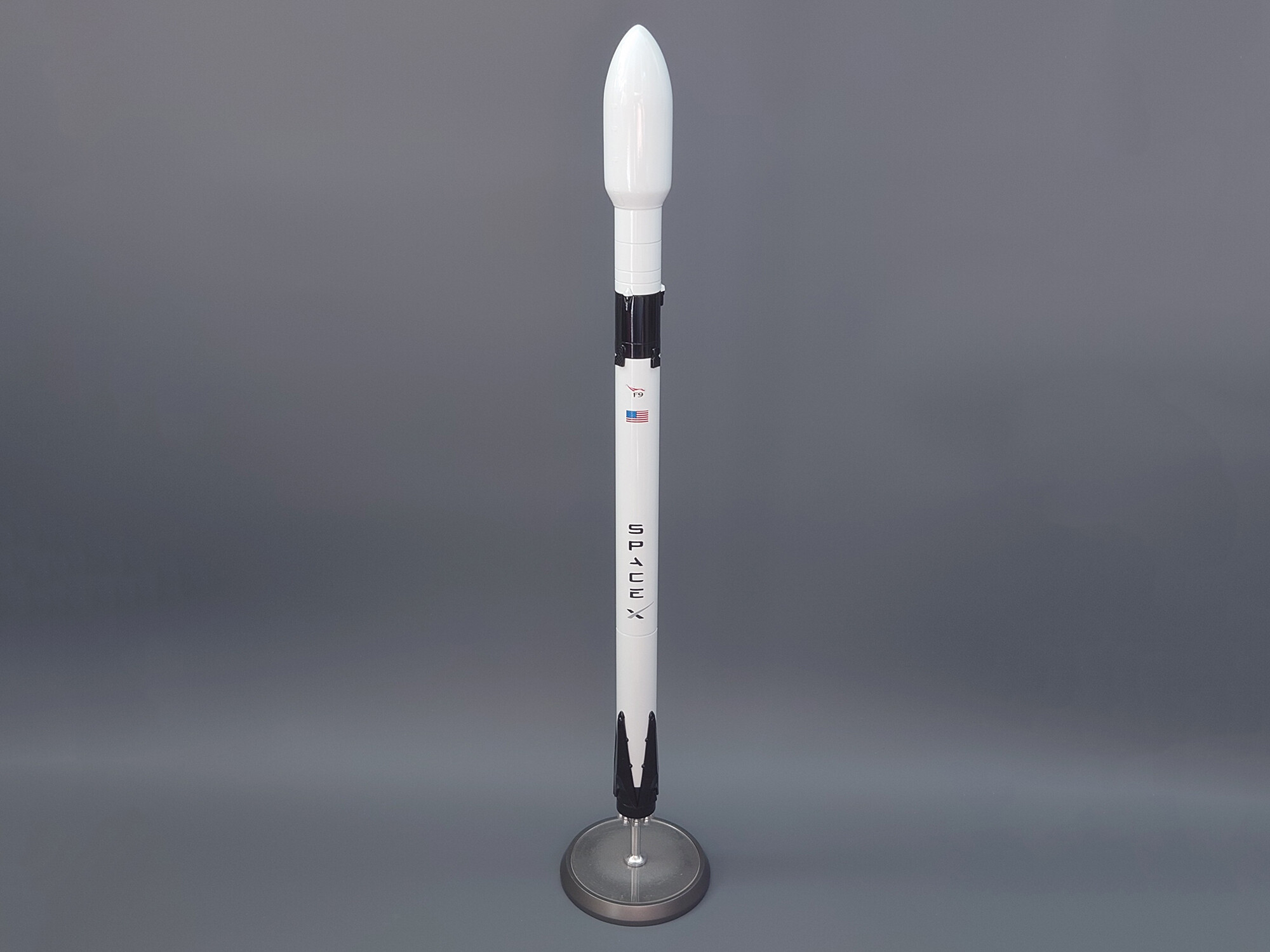 - Falcon 9  () [ ] (1:144)