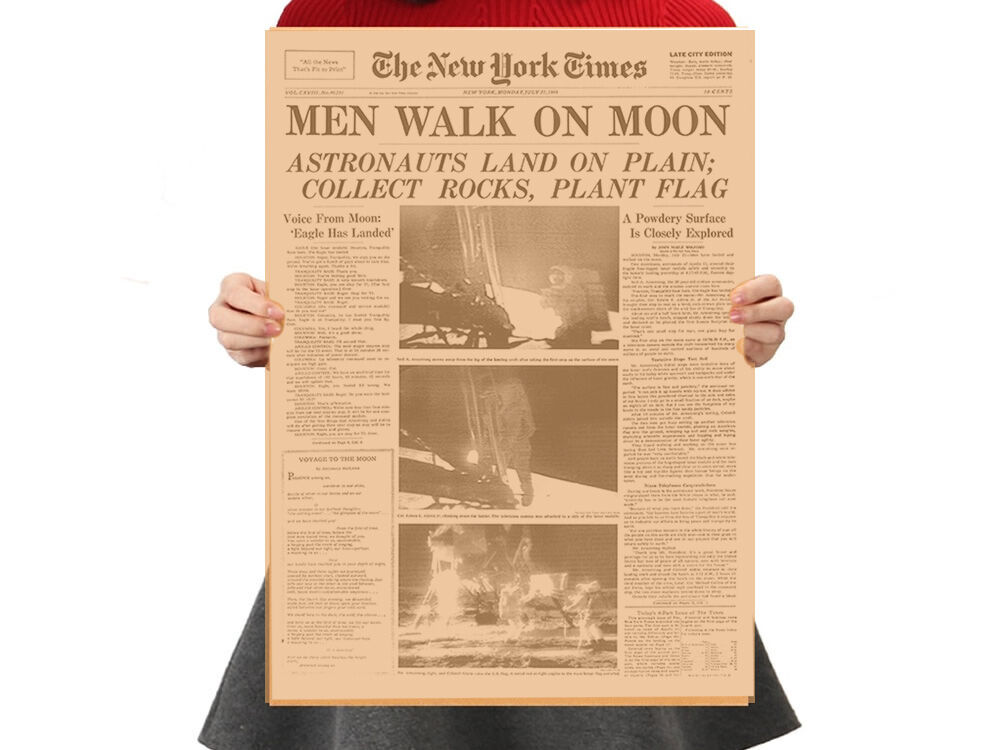  Man Walk On Moon [500x350]